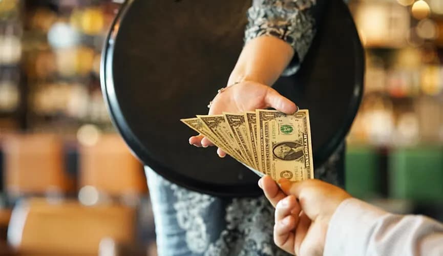 Understanding Culture Tipping in Egypt: What You Need to Know