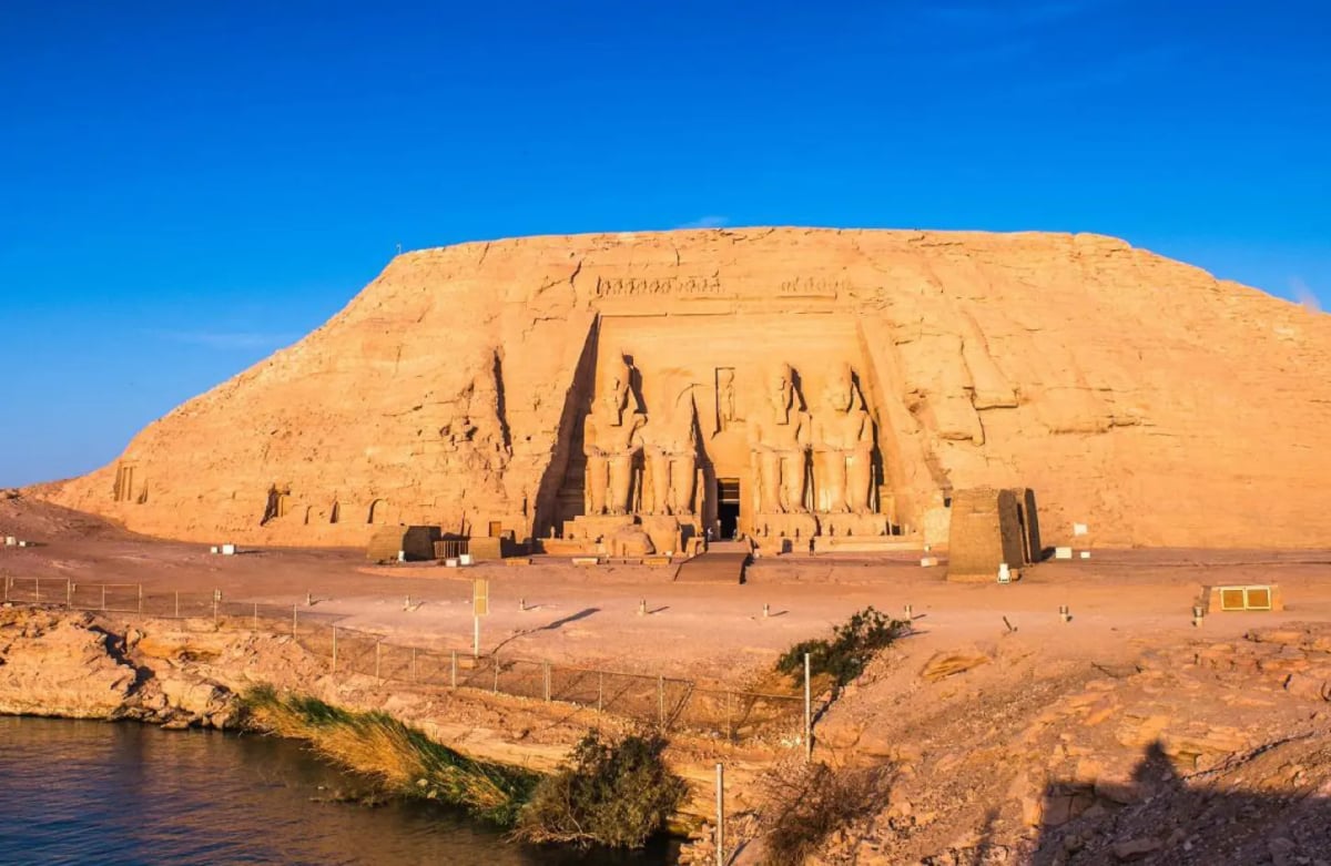 12 Days Nile Cruise with Cairo and Hurghada by Flight 4