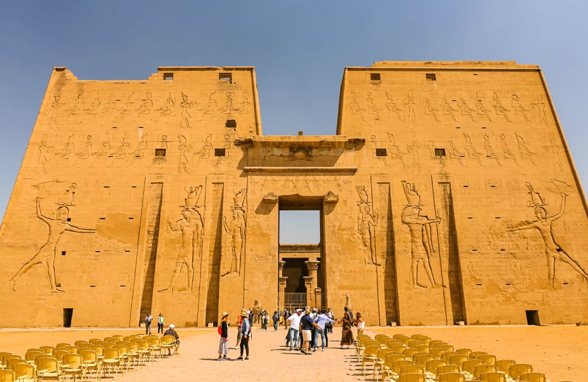 6 Days Cairo, Alexandria & Luxor Tour 9