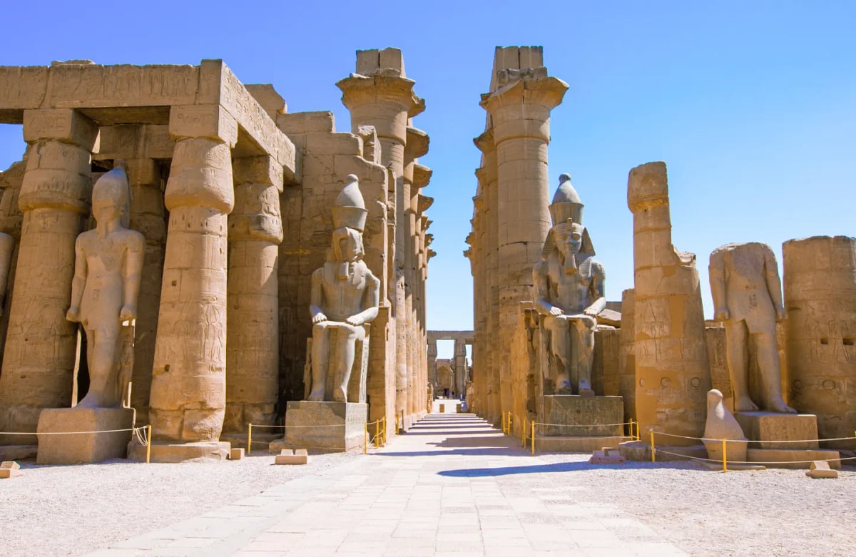 5 Days Tour to Cairo & Luxor by Plane 5